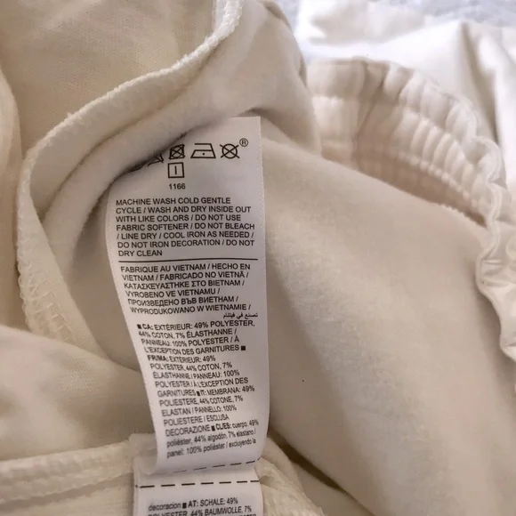 NWT Athleta wide leg sweatpants cropped white cream XL triumph hybrid capris - Picture 11 of 16